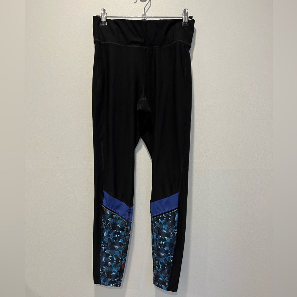 Women’s Spaulding leggings size small - black with blue details